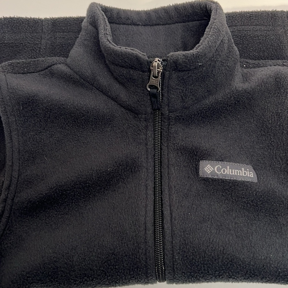 COLUMBIA Kid’s Black Fleece Full Zip Vest Size XS 6/7 - Picture 3 of 10